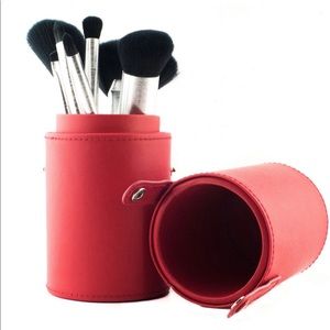 Mirabella Brush set